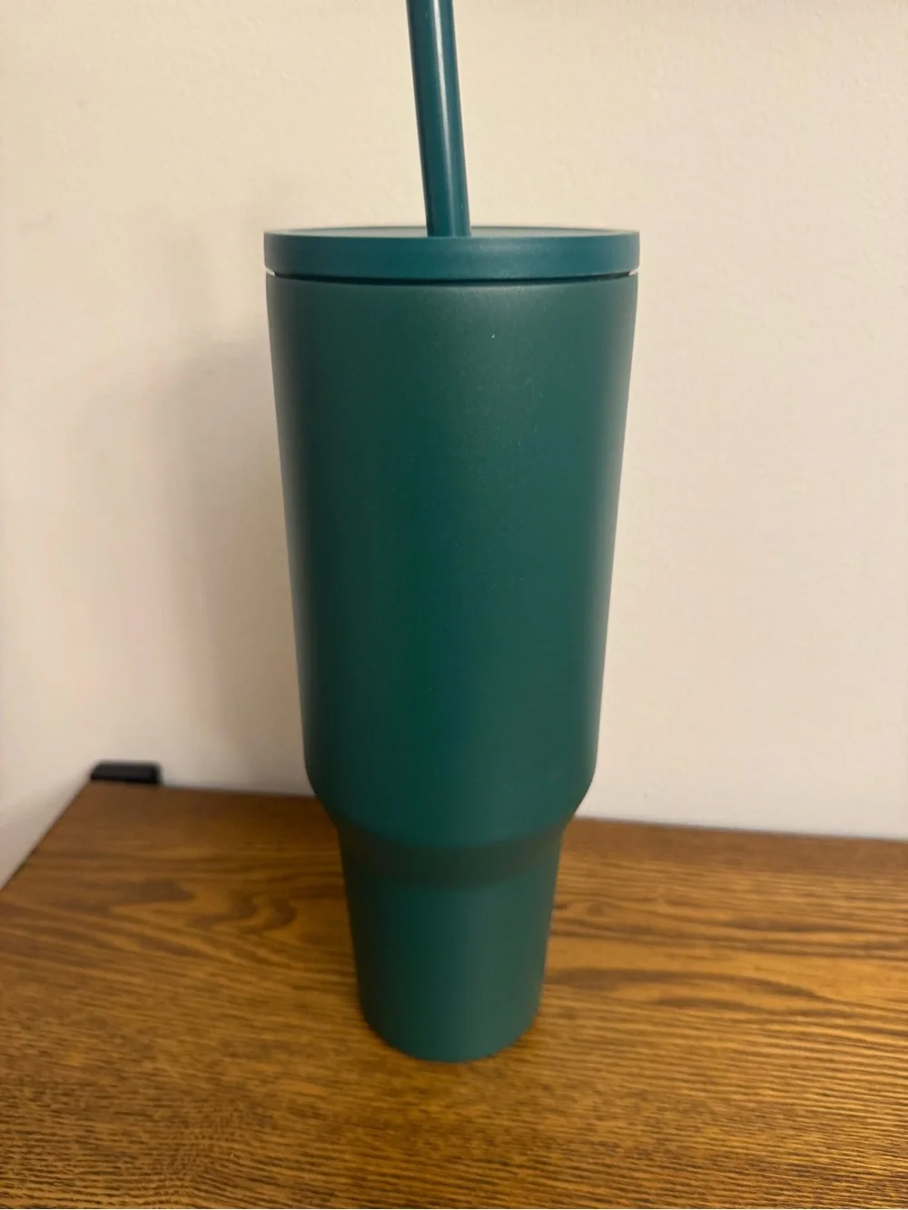 Elemental Commuter Series 40 oz Tumbler in a deep Forest Green.